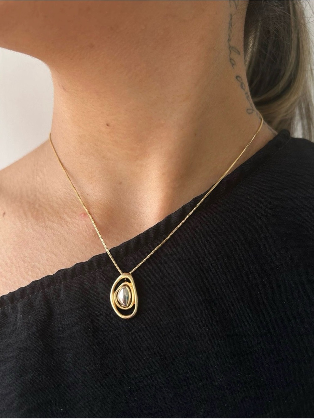Gold Teardrop Pendant Necklace with Stone Accent - Women's Jewelry